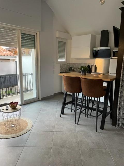 Charmant Studio Pouvant Accueillir 4 Personnes Anglet Exterior foto